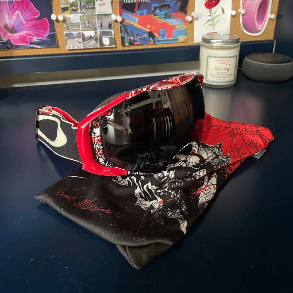 Oakley snowboarding goggles